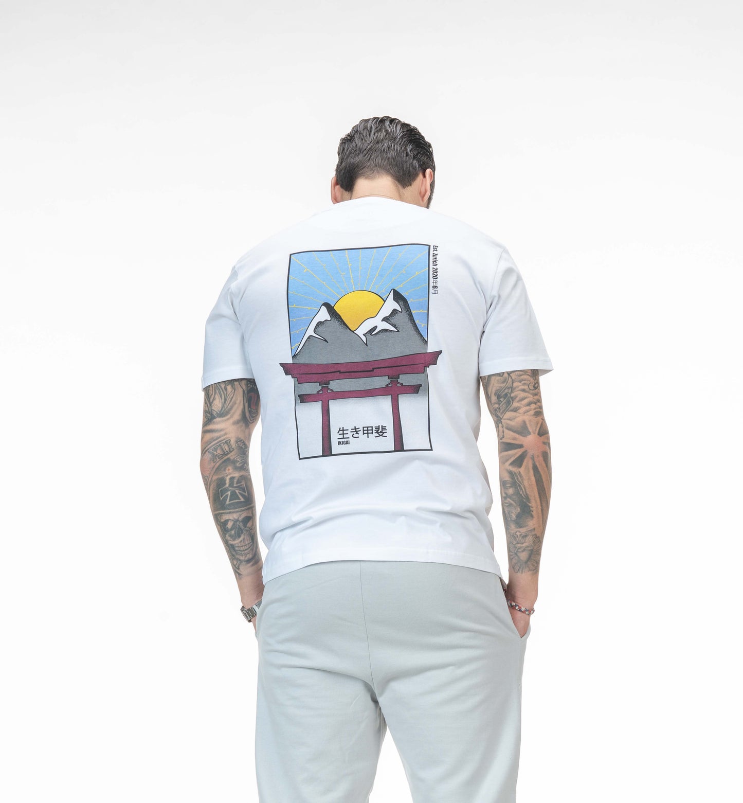 Kusoworld t-shirt Torii